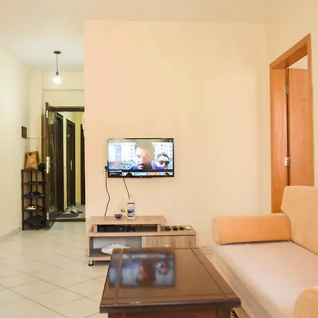 Comfortable Lägenhet Golem (Tirana)