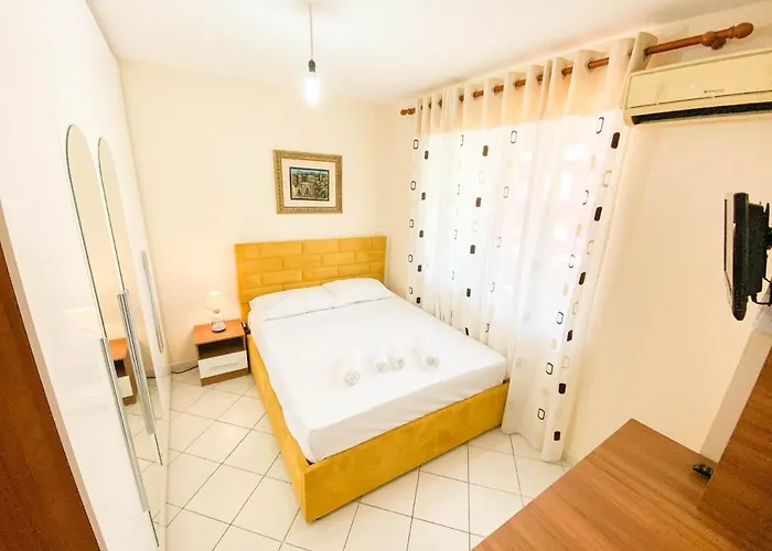 Comfortable Golem (Tirana)